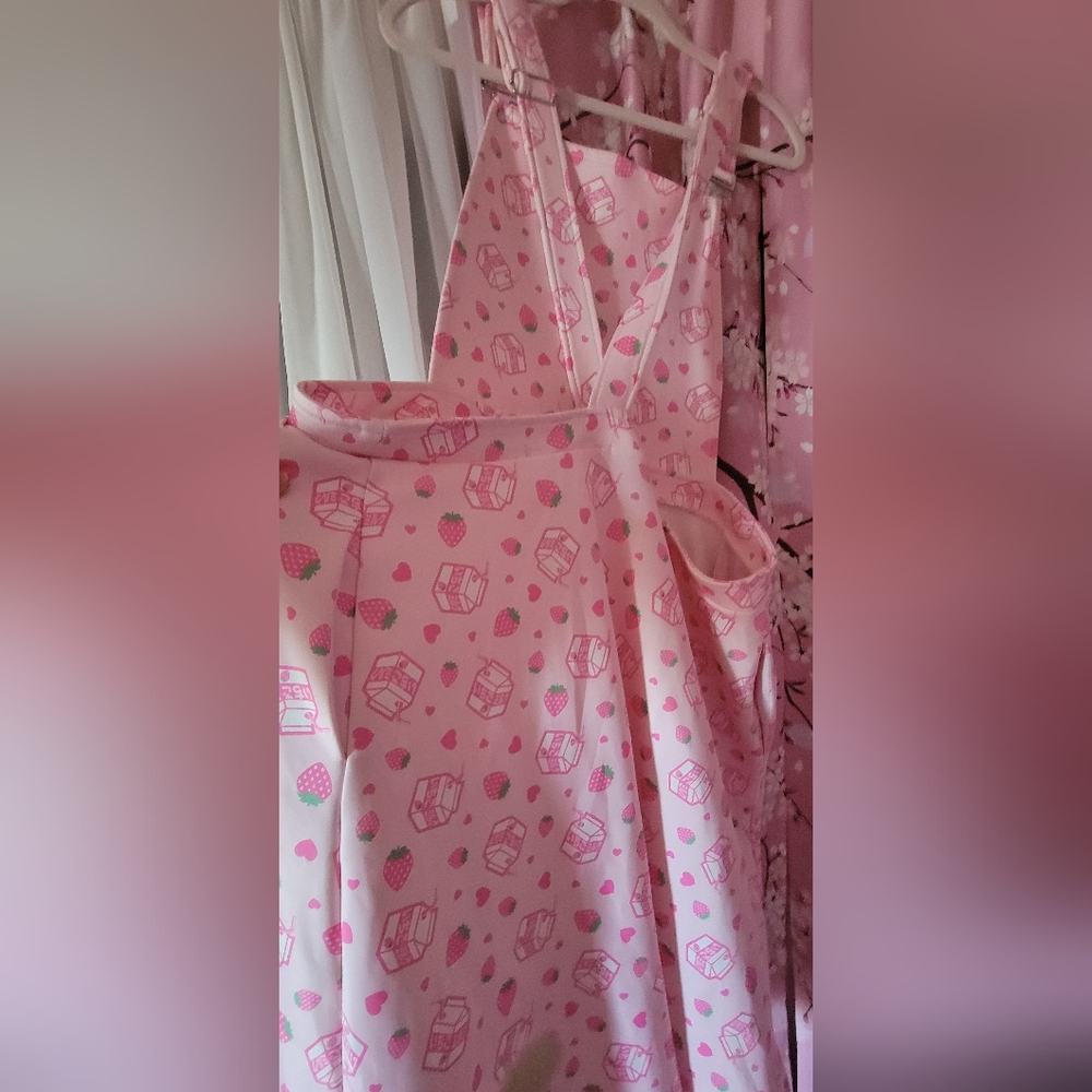 Overall Dress Strawberry Milk